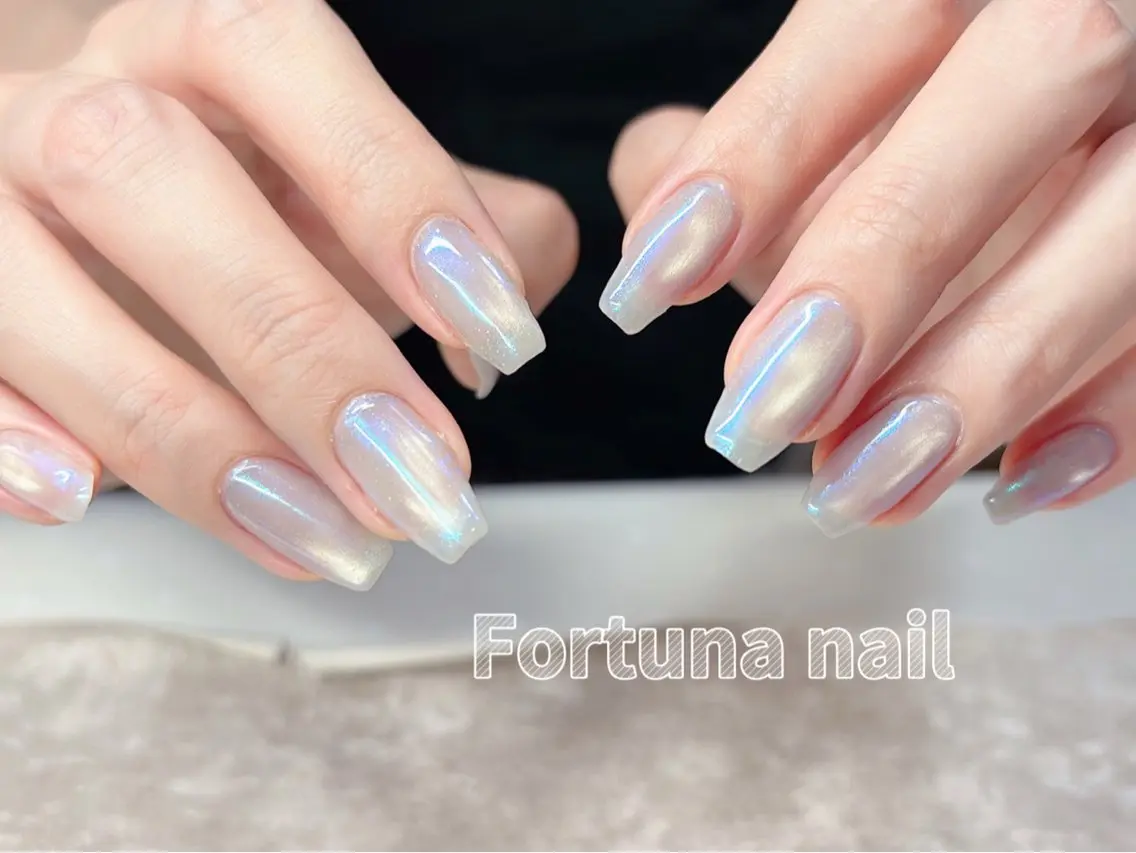 ネイル マグネットネイル ミラーネイル Nail •Head スパFortunaのネイルデザイン