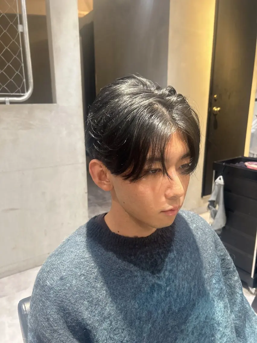 ショート カラー メンズ ダークグレー レイヤーカット/ 縮毛矯正🇰🇷早坂のヘアスタイル