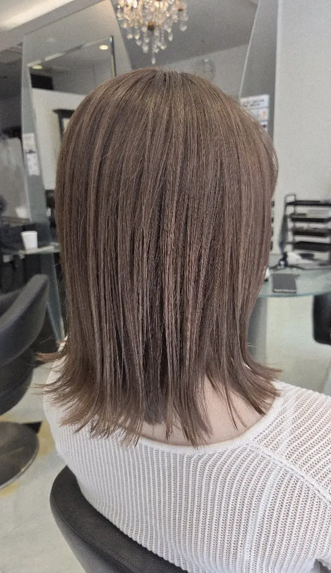 【30代~1番人気メニュー】カット+カラー+エイジングケアトリートメント+頭皮ケア美容液+Refa VEENA 付きの写真
