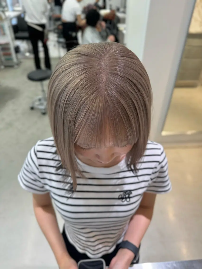 ショート カラー ヘアカラー トリートメント 店長　MANAMI ／ブリーチ／骨格ボブのヘアスタイル