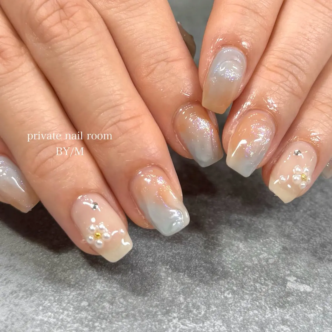 ネイル 持ち込み ニュアンスネイル BY / Mのネイルデザイン