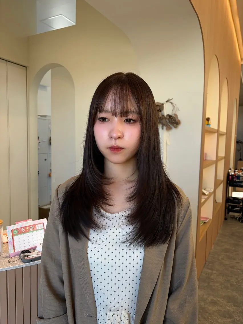 セミロング レイヤーカット 透明感カラー/ボブ/ レイヤー/モモカ🎀のヘアスタイル