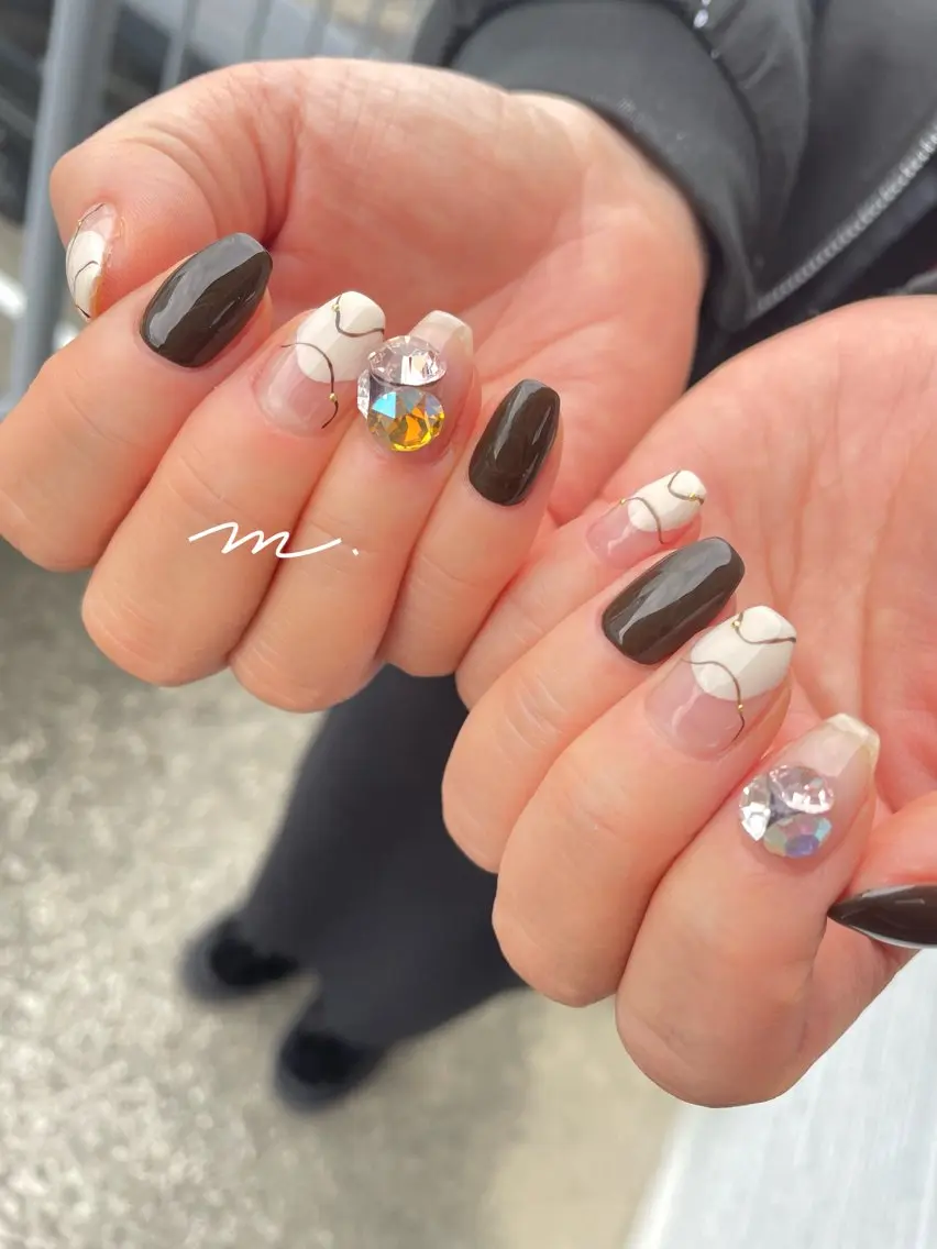 ネイル ストーンネイル ハンドネイル Mare nailのネイルデザイン