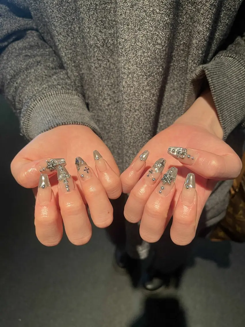 ネイル 長さ出し ミラーネイル 持ち込み ネイルチップ Hinachan_ Kora Nailのネイルデザイン