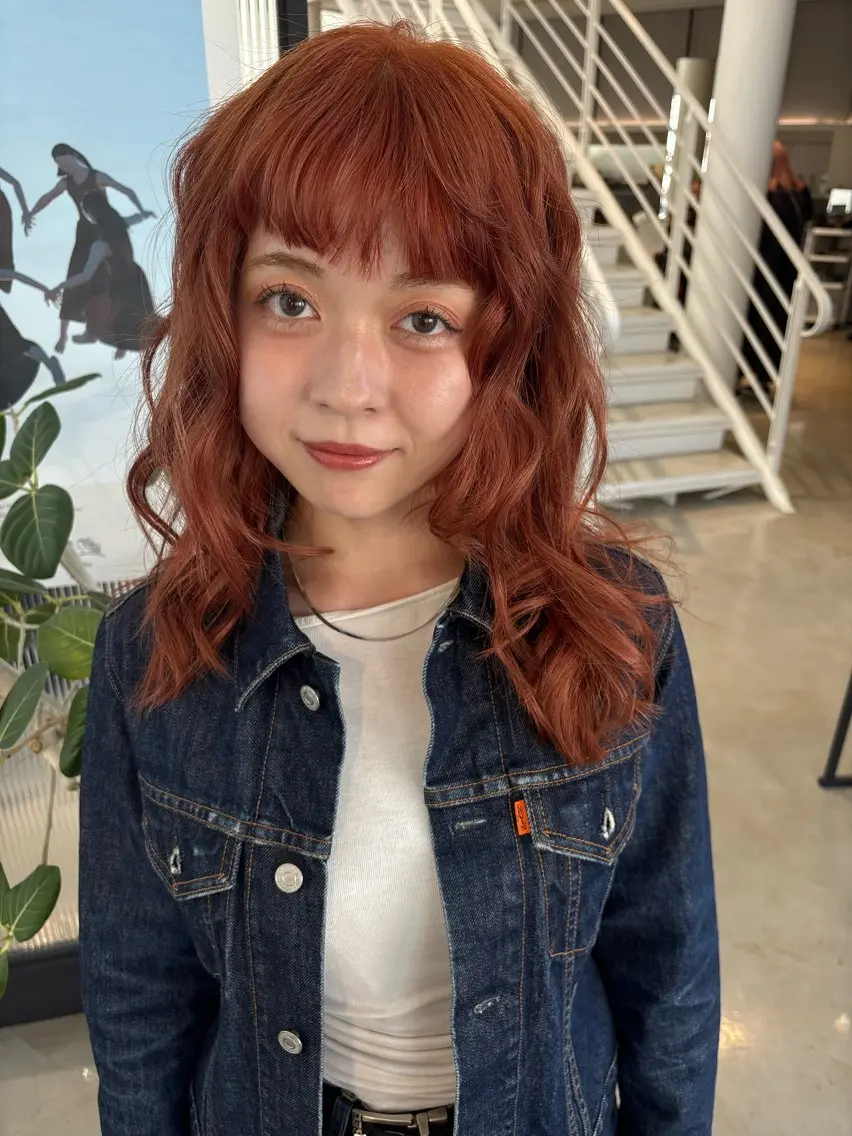 ミディアム カラー カット ヘアカラー tomo🍒パーマ ハイトーン似合わせのヘアスタイル