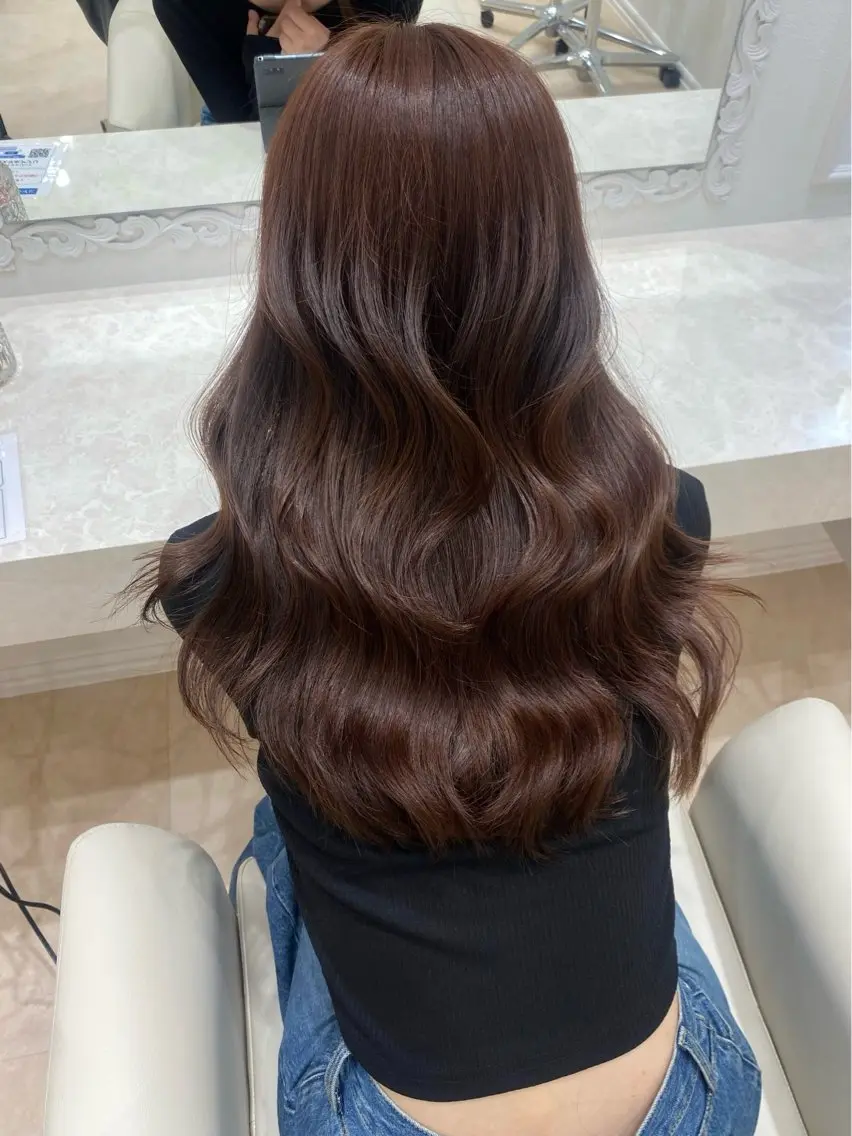 ロング レイヤーカット 秋元 利央のヘアスタイル