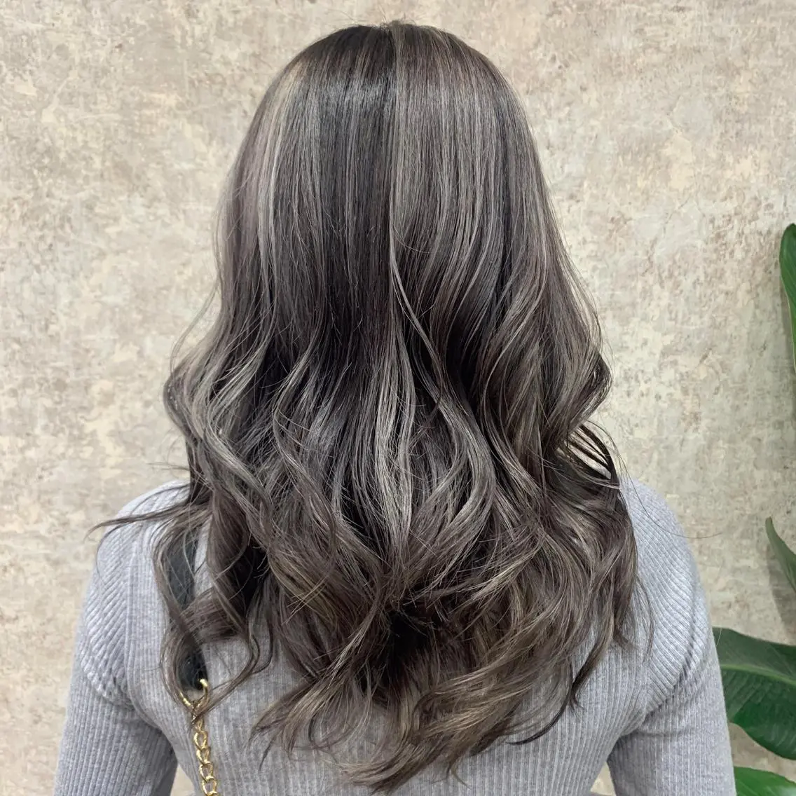 ロング カラー piLLon/ RYUKAのヘアスタイル