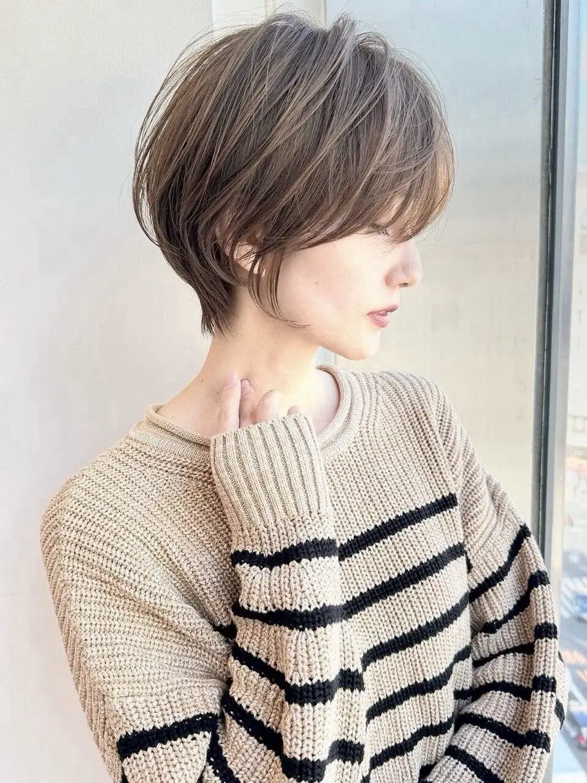 ショート 稲葉 彩代のヘアスタイル