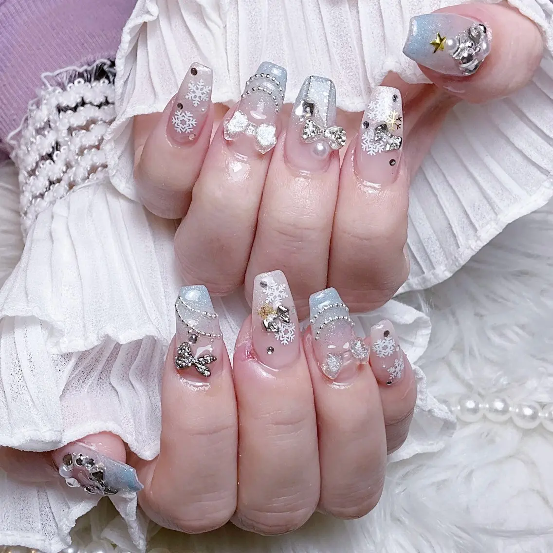 ネイル ハンドネイル 🍭Yun nail hyejin🌸のネイルデザイン