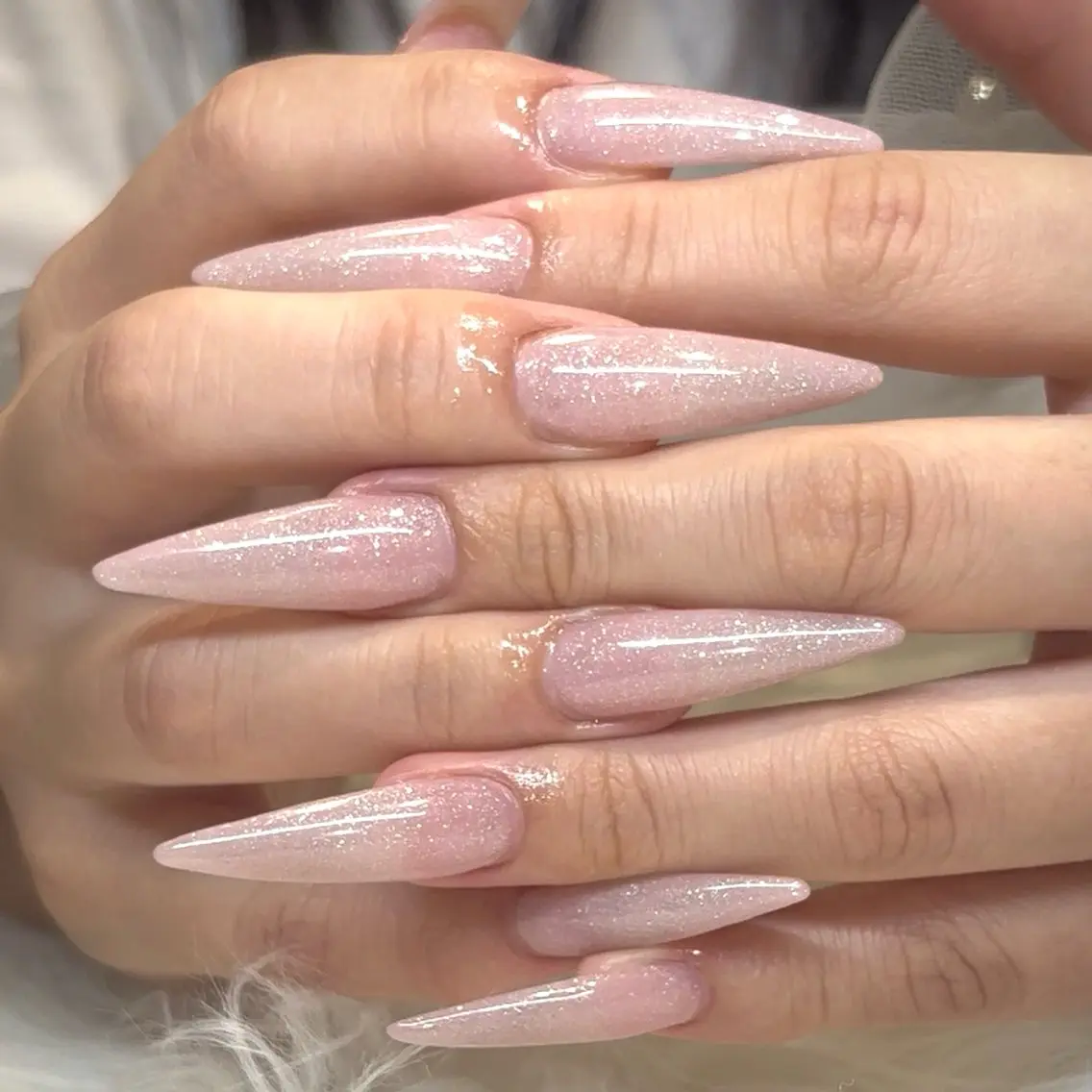 ネイル オーロラネイル キラキラネイル ラメ(グリッター) ロングネイル ワンカラーネイル ハンドネイル Y. 🍒maki🍒ྀིのネイルデザイン