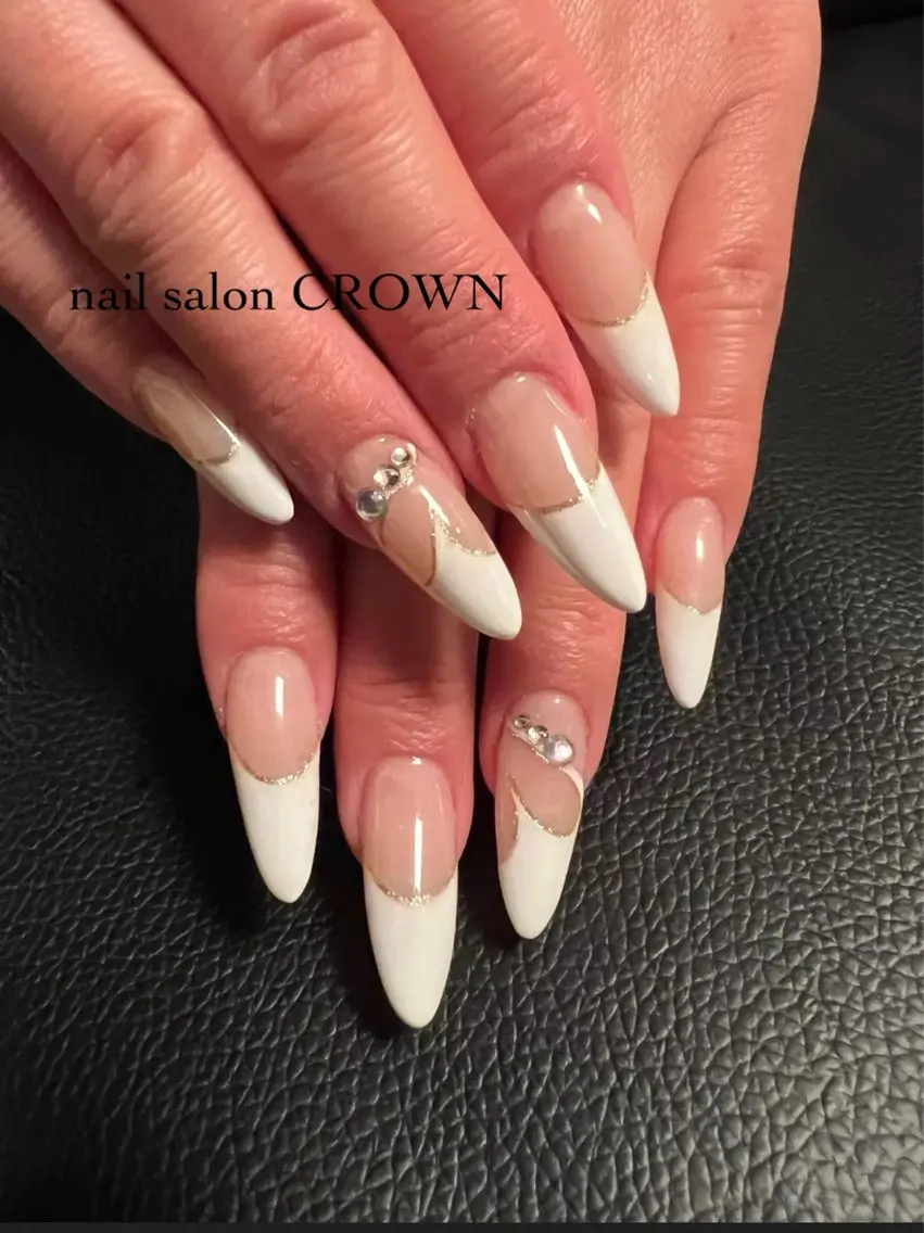 ネイル フレンチネイル ハンドネイル nail salon CROWNのネイルデザイン