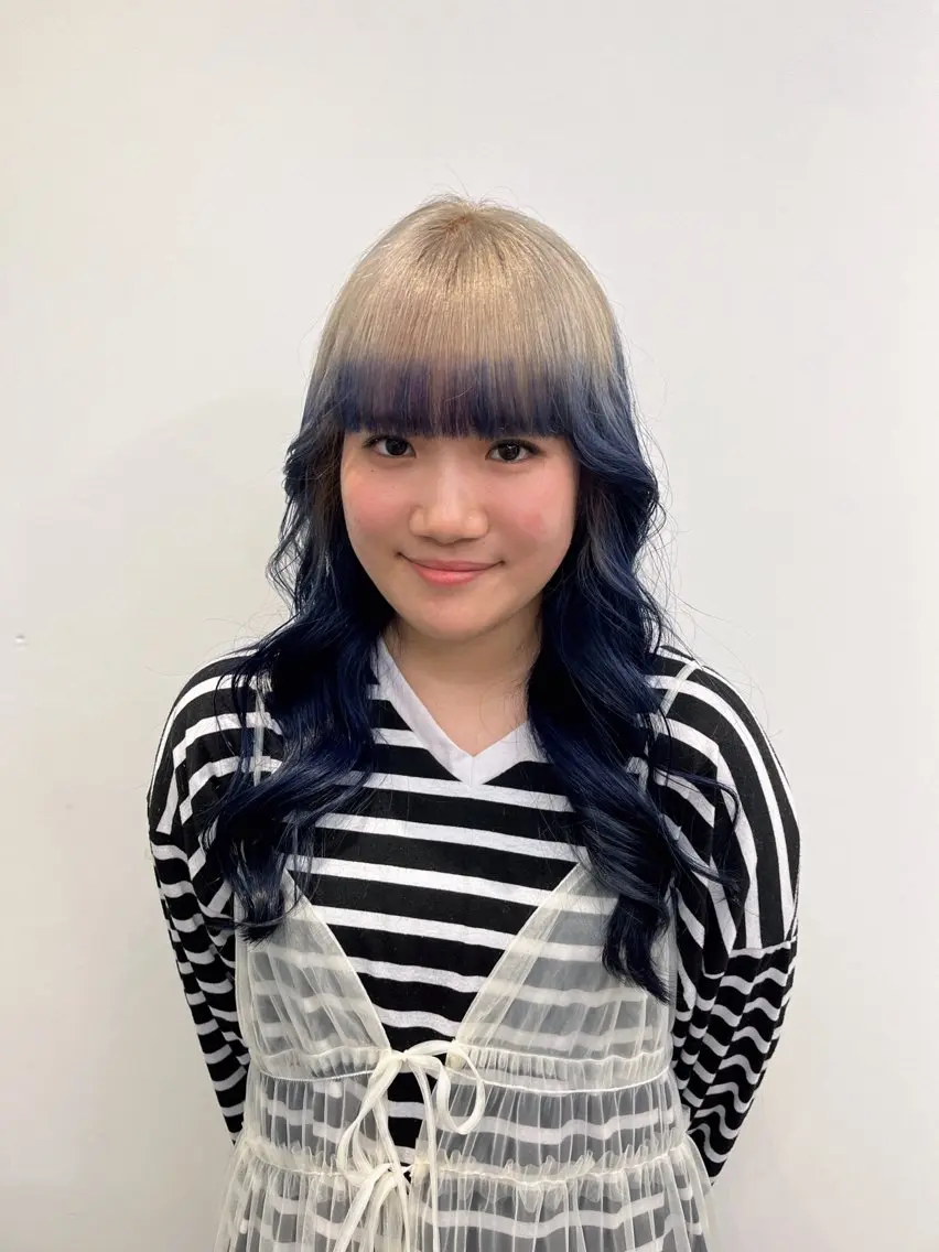 カラー ベージュカラー ブルーカラー ネイビーカラー ホワイトベージュ 村瀬 美来のヘアスタイル