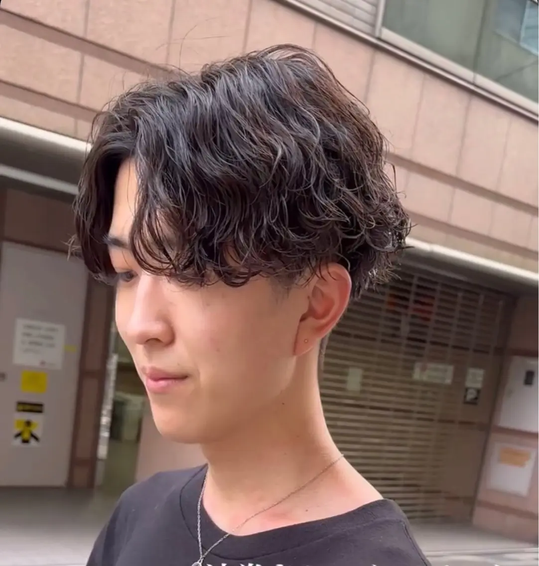 ミディアム パーマ 西川 佑樹のヘアスタイル