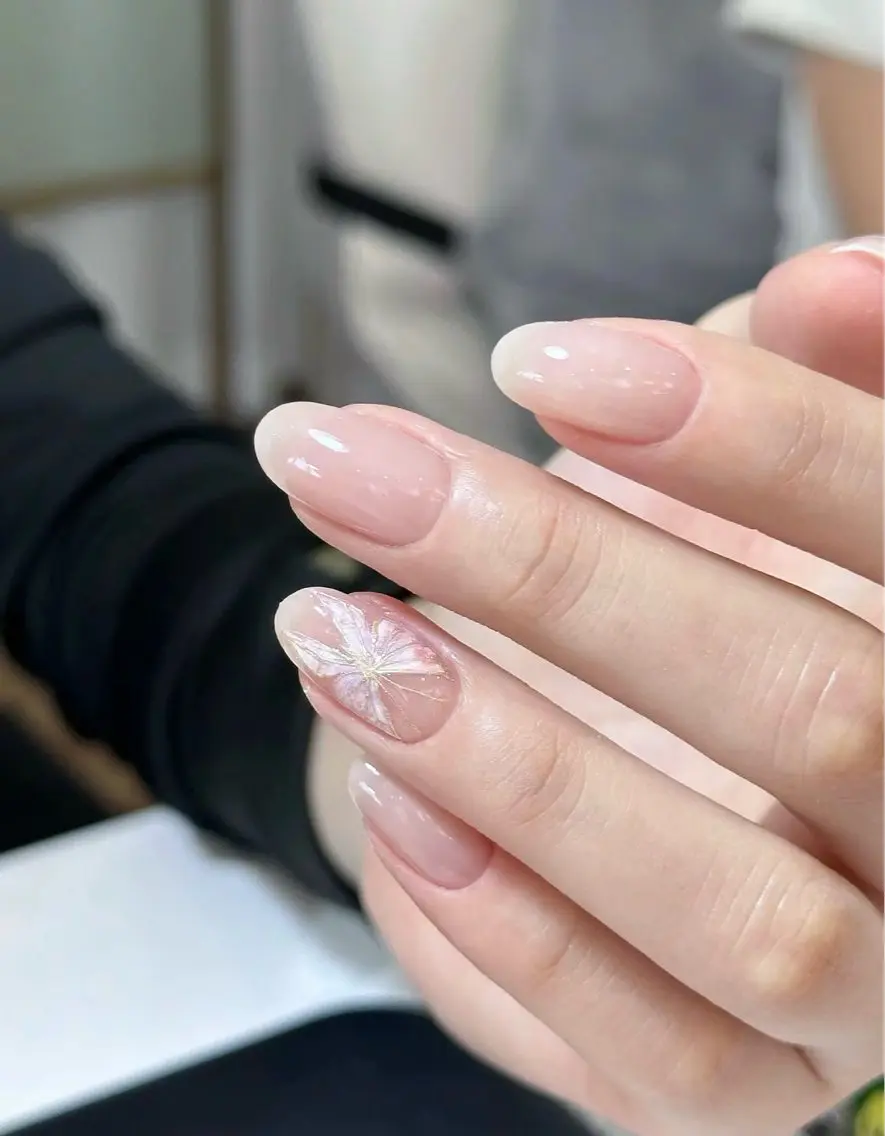 ネイル 長さ出し フットネイル フレンチネイル ジェルネイル ガラスフレンチ More Glam八王子店のネイルデザイン