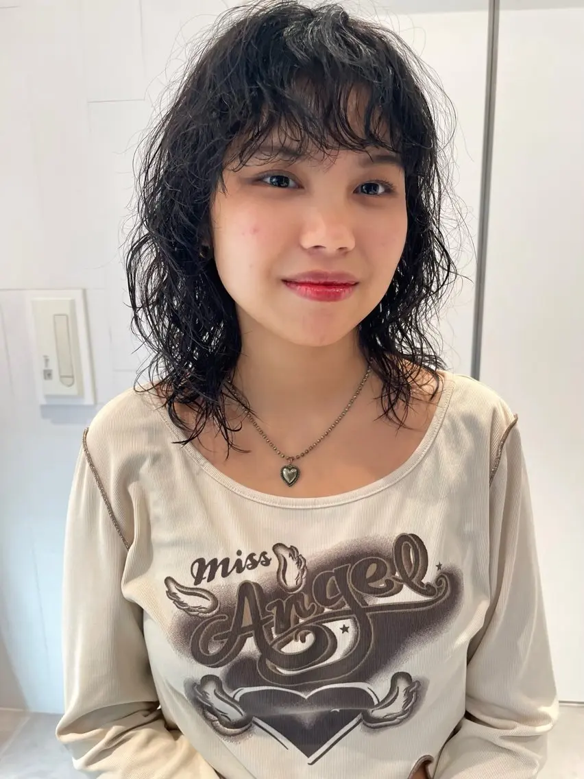 ミディアム パーマ 瓜谷 亮磨のヘアスタイル