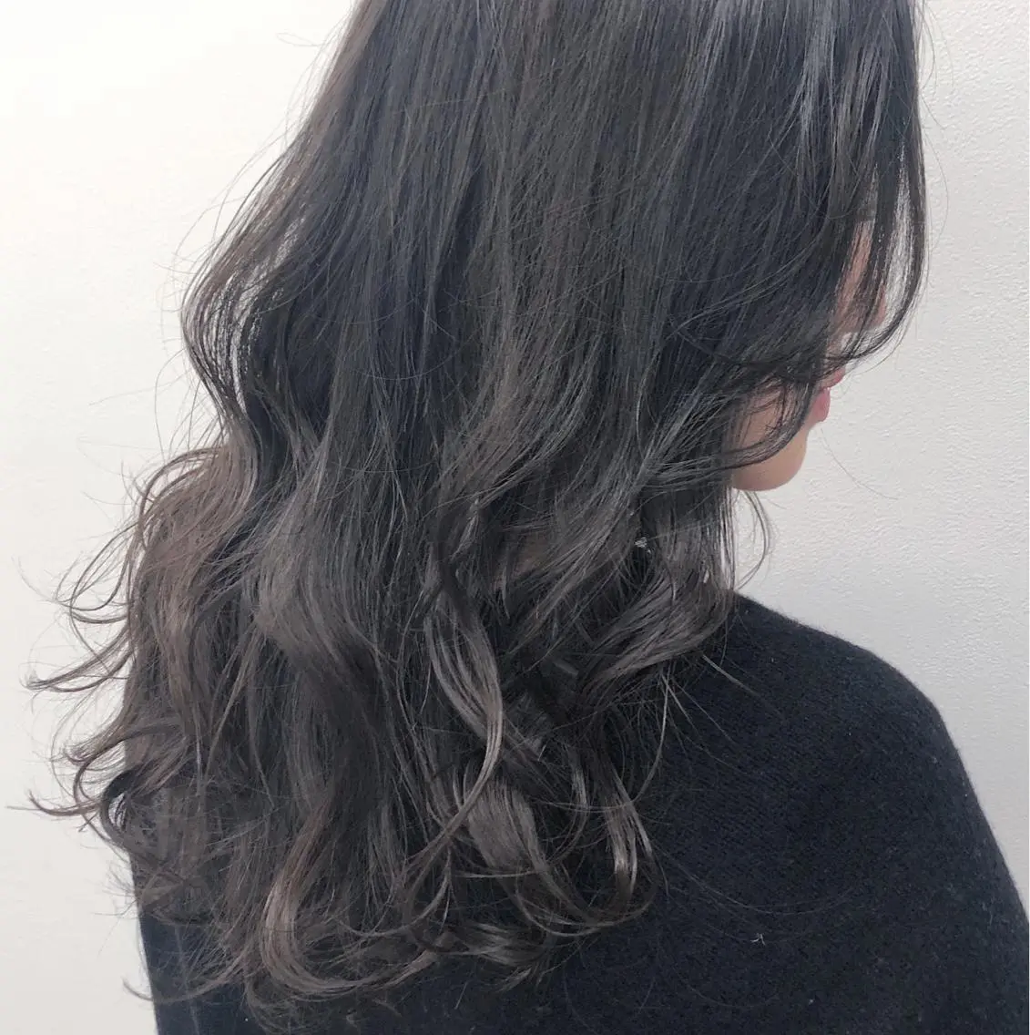 ミディアム カラー ブリーチ 柔らかbeige モトキのヘアスタイル