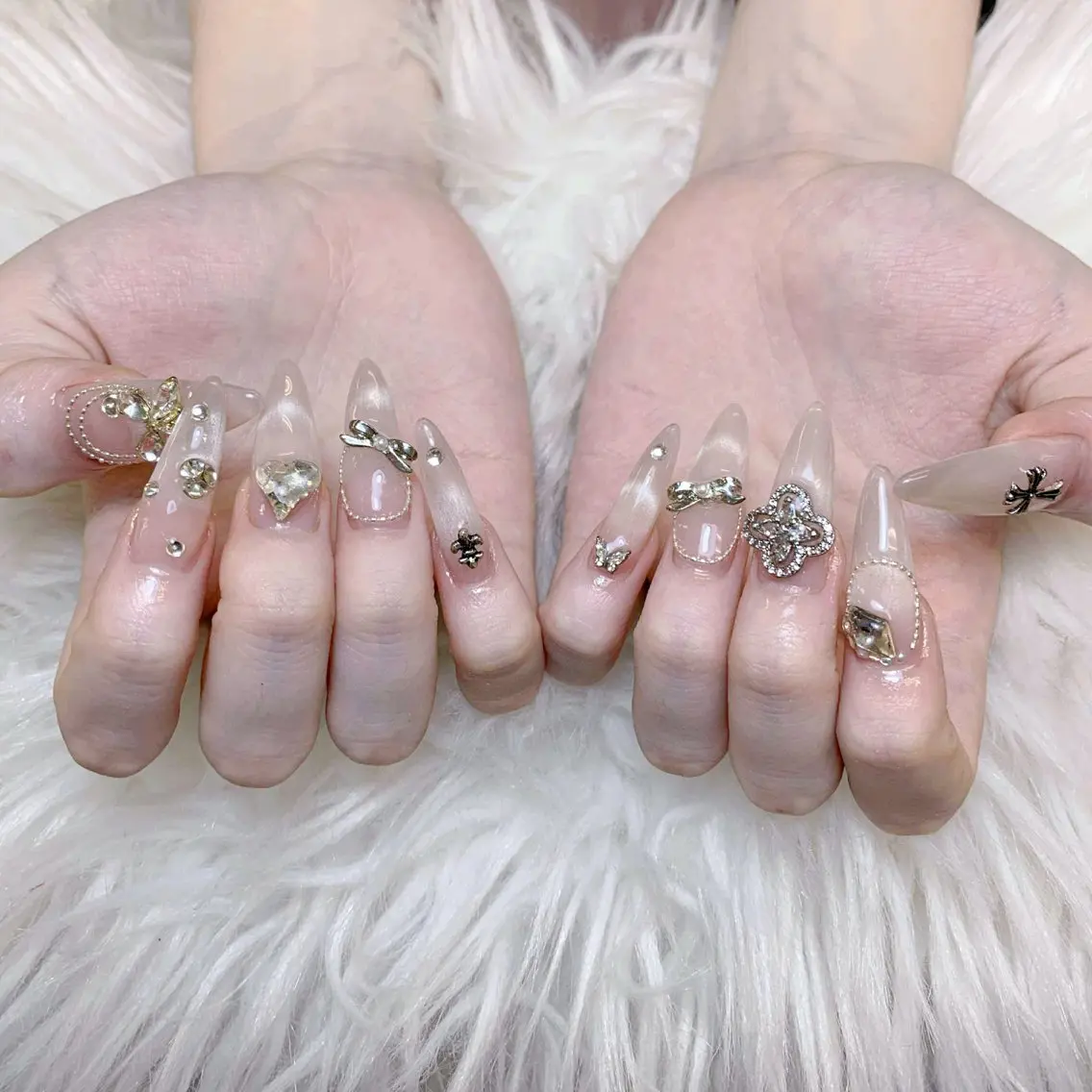 ネイル ハンドネイル ハンドケア Anh Nail 歌舞伎町のネイルデザイン