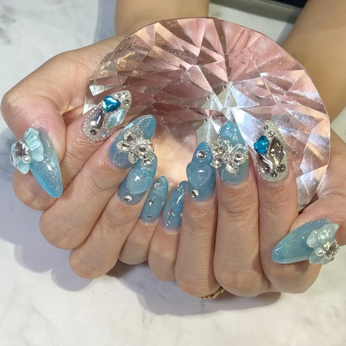 ネイル ハンドネイル YUN 💅のネイルデザイン
