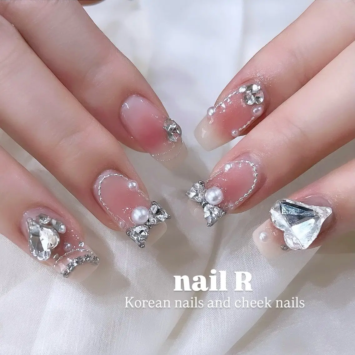 ネイル チークネイル フットネイル フレンチネイル ジェルネイル ガラスフレンチ NAILR rina 🎀ིྀ恵比寿のネイルデザイン