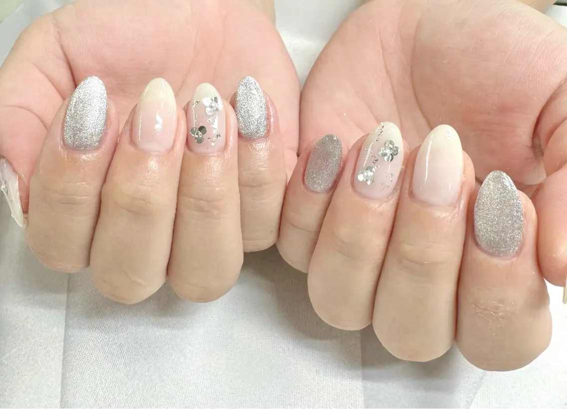 ネイル オフィスネイル 濱田 桃葉のネイルデザイン