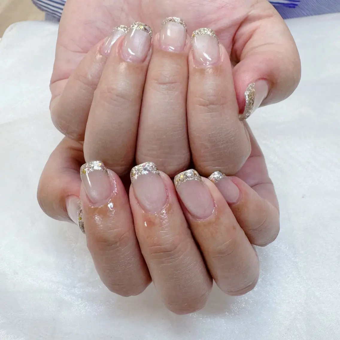 ネイル フレンチネイル ガラスフレンチ キラキラネイル オフィスネイル maruyasu. yのネイルデザイン
