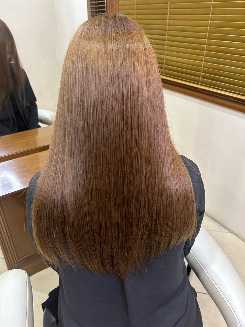 カラー ベージュカラー ブリーチ ミルクティーベージュ ブリーチなしカラー 髪質改善 ヘアカラー ヘッドスパ 平田 一成のヘアスタイル