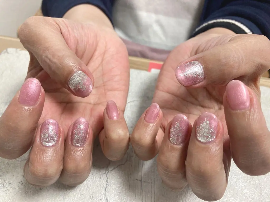 ネイル オーロラネイル フラワーネイル フットネイル フレンチネイル ジェルネイル mogunail &blowのネイルデザイン