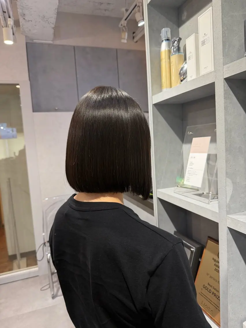 ショート 縮毛矯正 カット ヘアカラー 縮毛矯正 トリートメント N°jemica 🫧REIKA🫧のヘアスタイル
