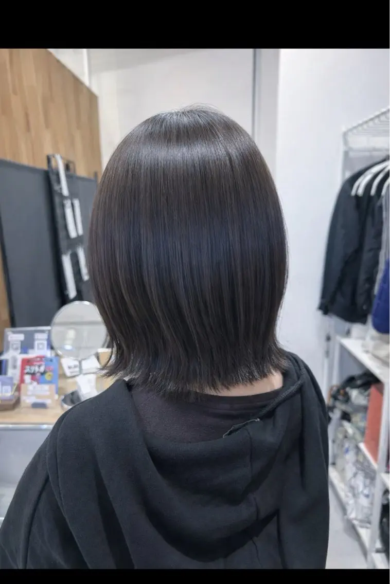 ミディアム カット ヘアカラー トリートメント レイヤーカット⛓ hina🩶のヘアスタイル