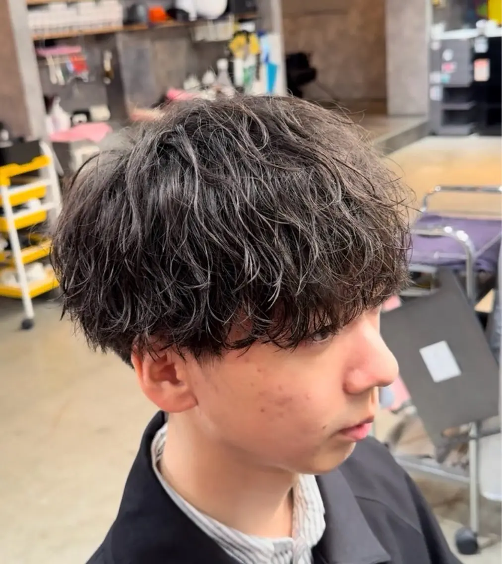 パーマ メンズ カット パーマ Kearny 上野 まいかのヘアスタイル
