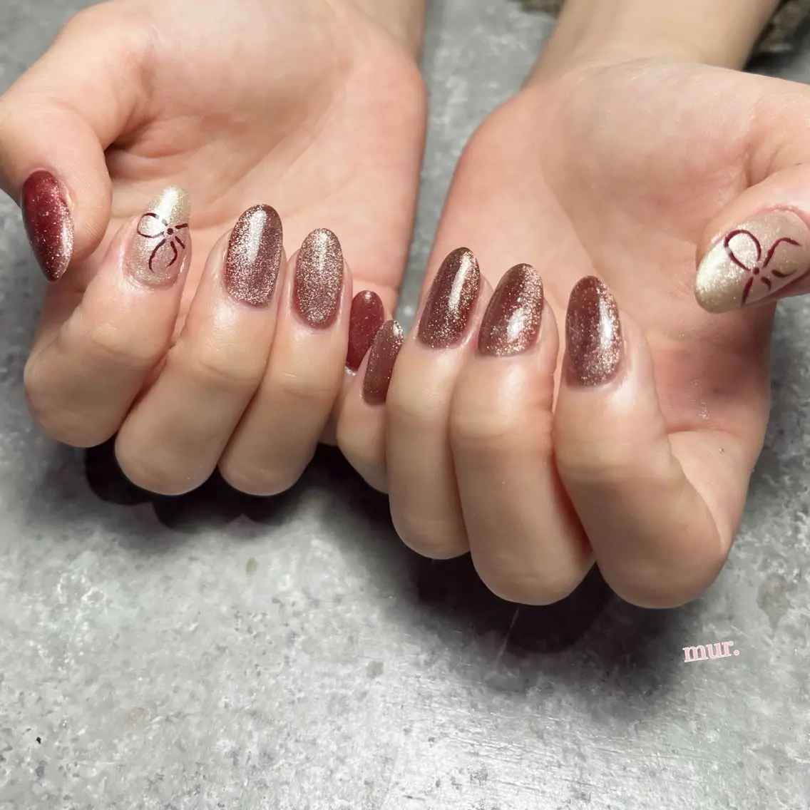ネイル ブラウン リボン nailsalon mur.のネイルデザイン