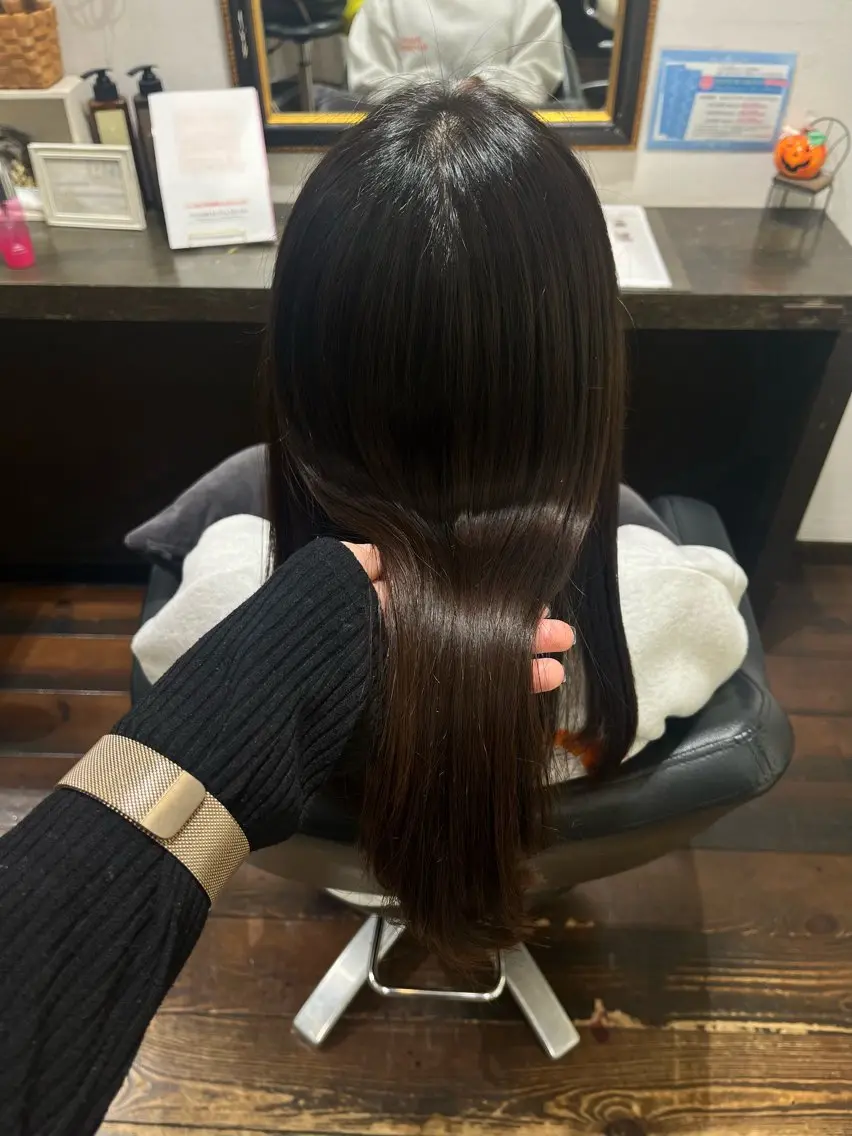 ロング 艶感カラー✨透け感カ ラー🫧小林蕗湖のヘアスタイル