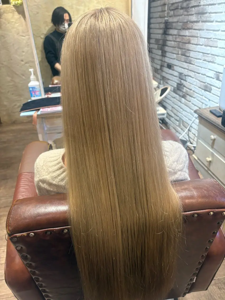 ロング セキネ シュウヘイのヘアスタイル
