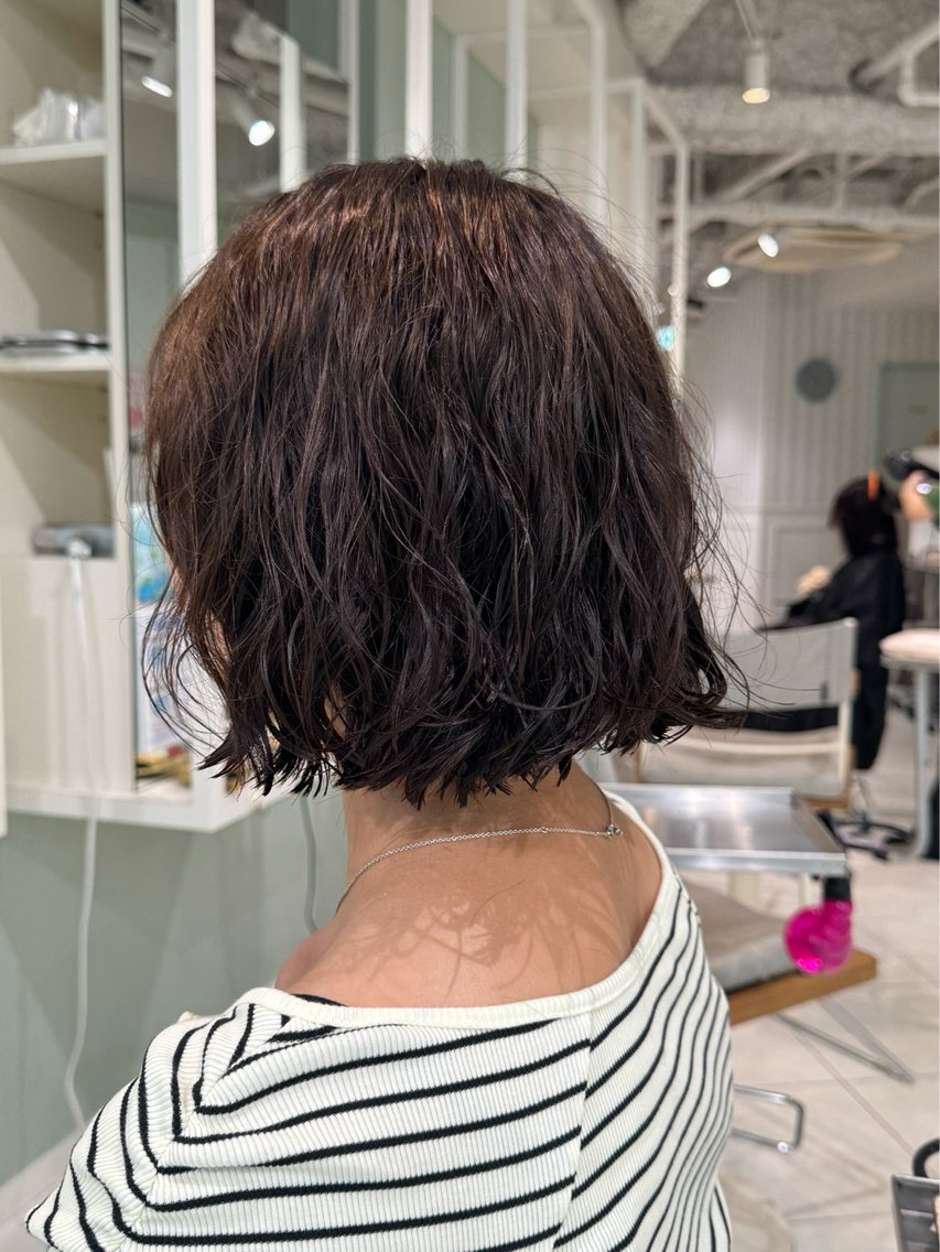 ミディアム パーマ ミディアムパーマ ボブ カット パーマ 藤原 歩香のヘアスタイル