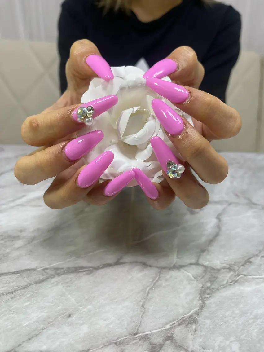 ネイル 長さ出し RUARI RISAのネイルデザイン