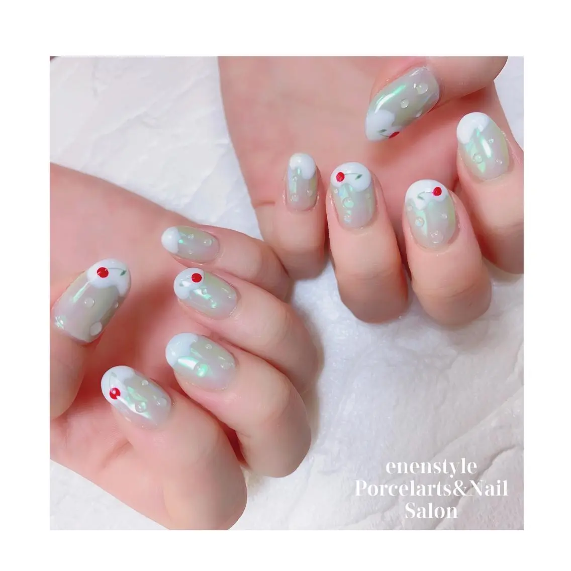 ミディアム ネイル ジェルネイル ニュアンスネイル オフィスネイル ワンカラーネイル パラジェル ハンドネイル 🐾enen style 🐾のネイルデザイン