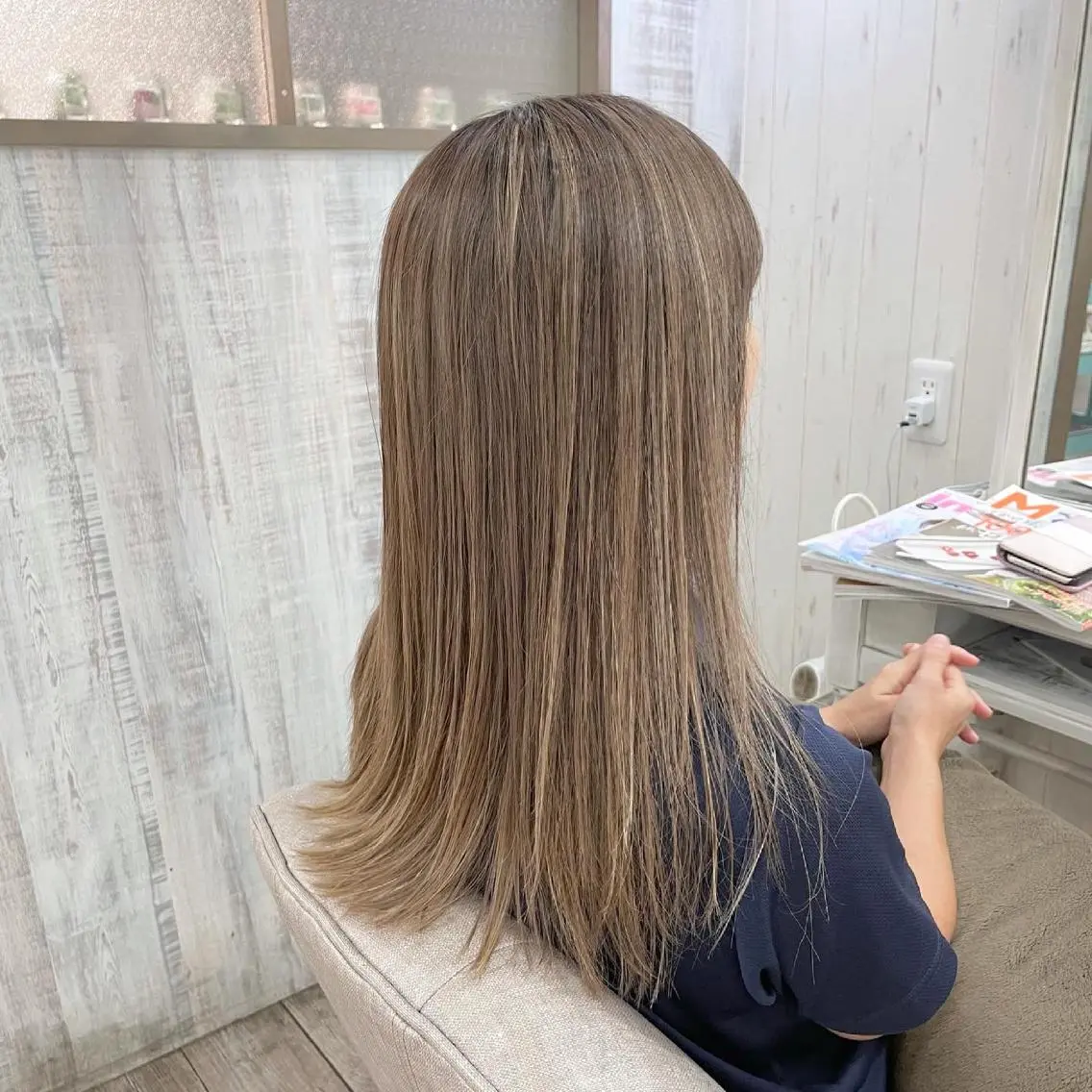 セミロング ネモトメイナ🌿 今月末で退職しますのヘアスタイル