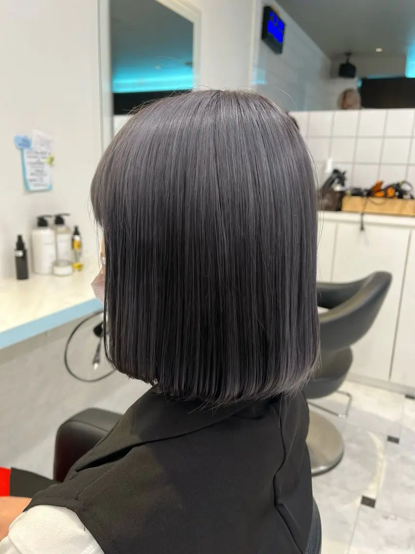 ショート カラー ヘアカラー ブリーチカラー 🩵MIZUKIのヘアスタイル