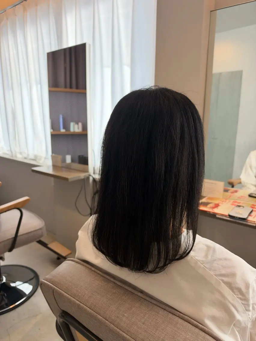 ミディアム 真鍋 月音のヘアスタイル