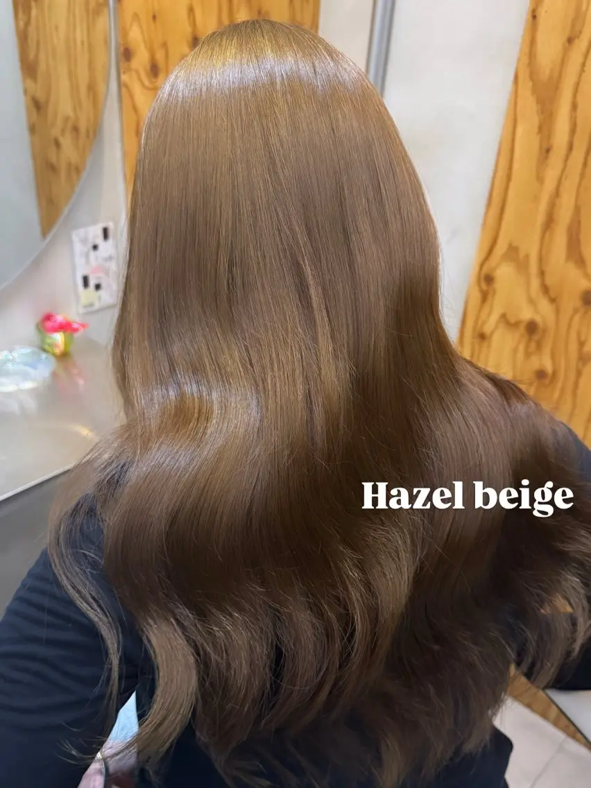 カラー ヘアカラー 🌙ヘーゼルベージュ レイヤーカット🌙のヘアスタイル