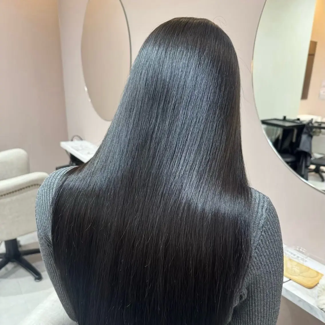 ロング 🖤韓国風カラー🩷 /ツヤ髪✨️ハルカのヘアスタイル