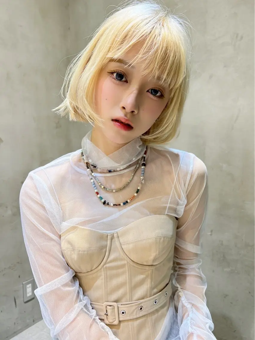 ショート カラー ヘアカラー トリートメント ヘッドスパ 派手髪/ハイトーン RIN🩵ྀིのヘアスタイル