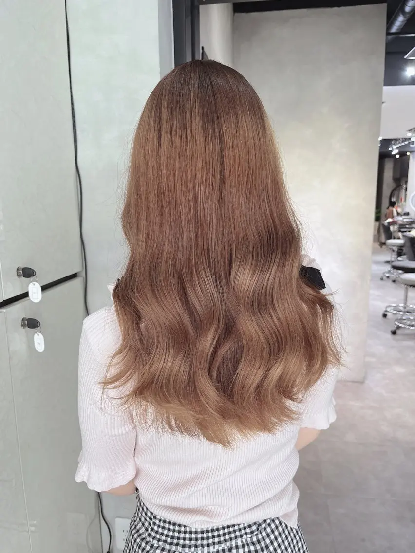 セミロング 当日予約OKカット モデル濱川響太のヘアスタイル