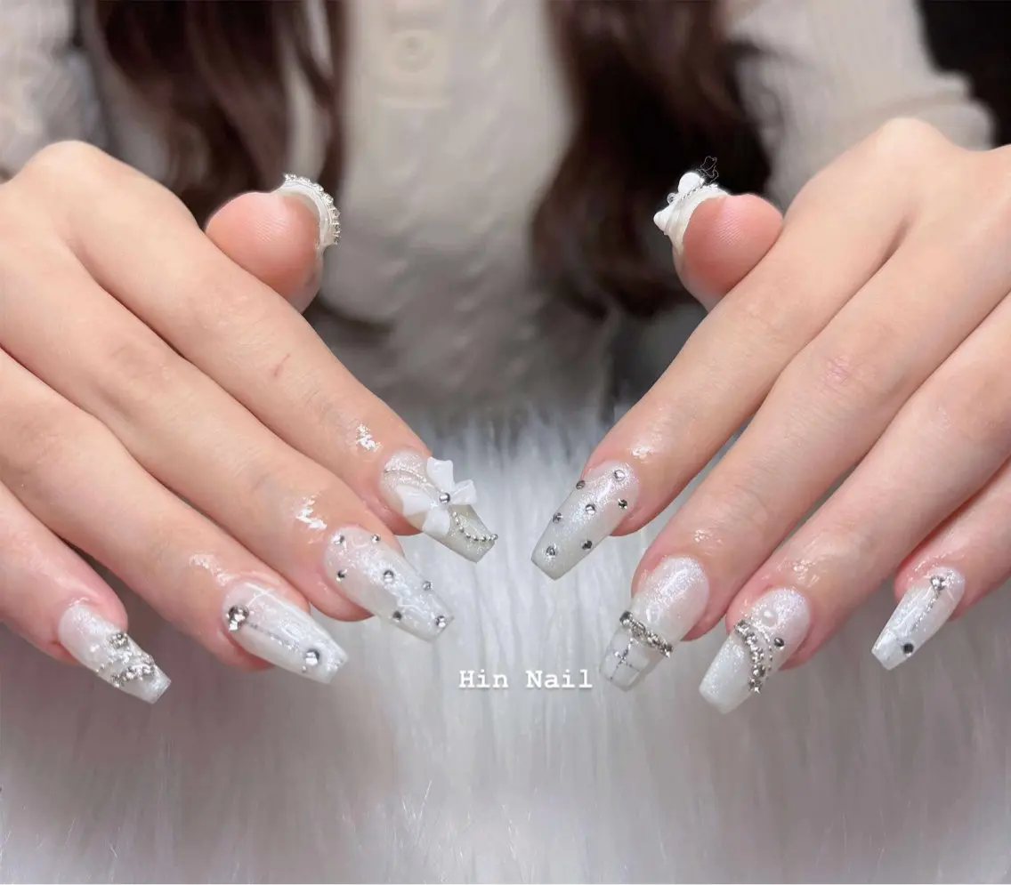 ネイル ハンドネイル HIN NAILのネイルデザイン