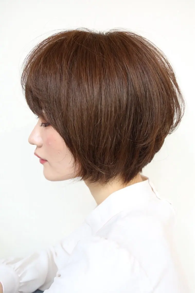 ショート カラー 羽鳥 美穂のヘアスタイル