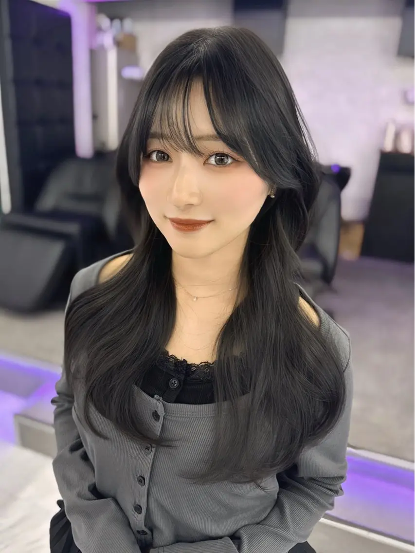 ロング カラー 顔周りカット 髪質改善 韓国風ヘア レイヤーカット トリートメント カット ヘアカラー トリートメント 盛れる顔周りカット ♥️韓国ヘア"ちぇるのヘアスタイル