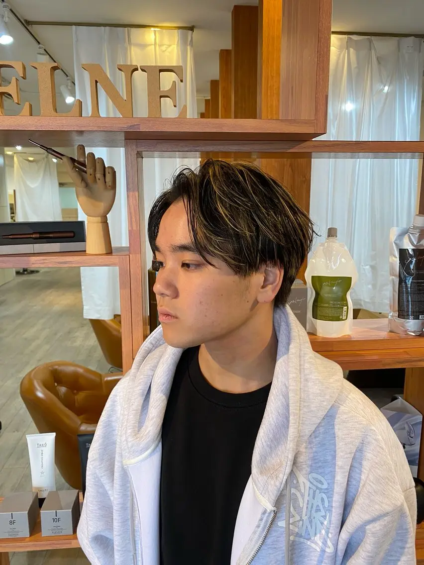 ミディアム カラー メンズ センターパート カット 縮毛矯正とレイヤー カット/杉村凜汰郎のヘアスタイル