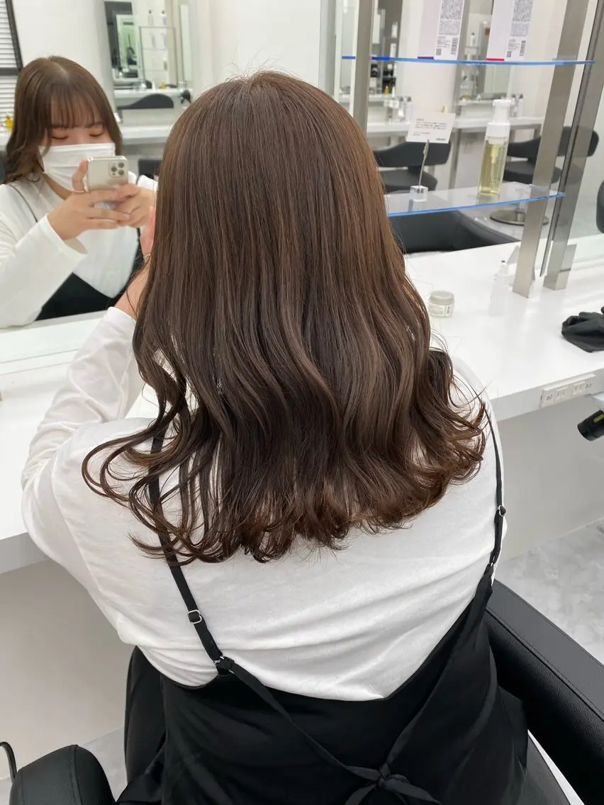 ミディアム カラー カット ヘアカラー トリートメント ヘッドスパ ヘアセット レイヤーダブルカラー KYONのヘアスタイル