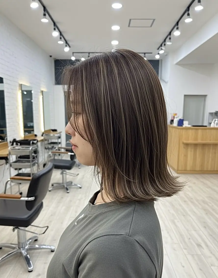 ミディアム カラー ブラウンカラー 透明感カラー ハイライトカラー ボブ ハイライト ヘアカラー トリートメント 口コミ150件超え 💬☘️笹岡航太のヘアスタイル
