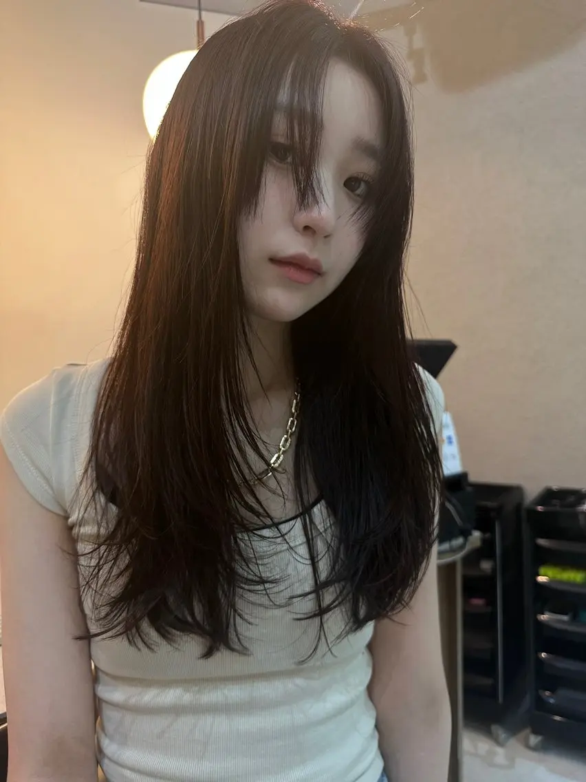 ロング カラー Shiro RENのヘアスタイル